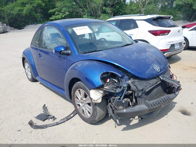 Salvage Volkswagen Beetle Image