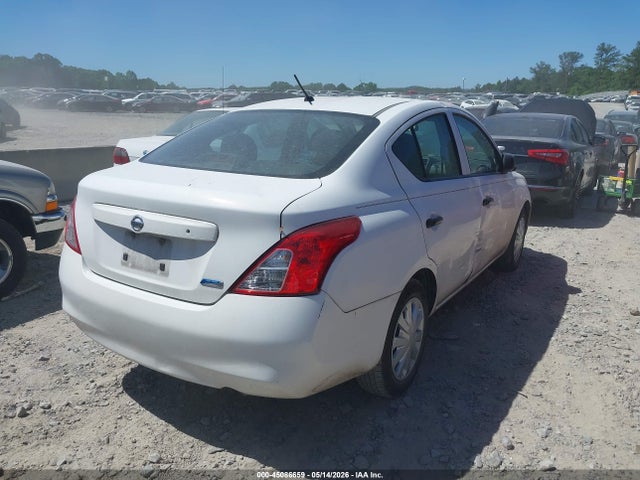 Nissan Versa 1.6 S