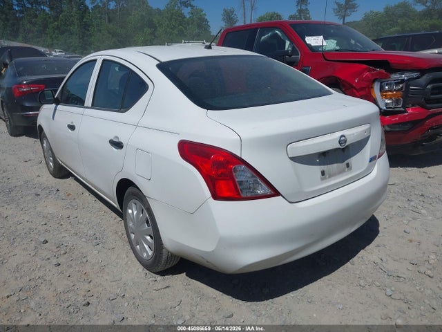 Nissan Versa 1.6 S