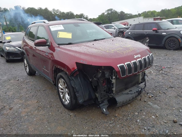 Salvage Jeep Cherokee Image