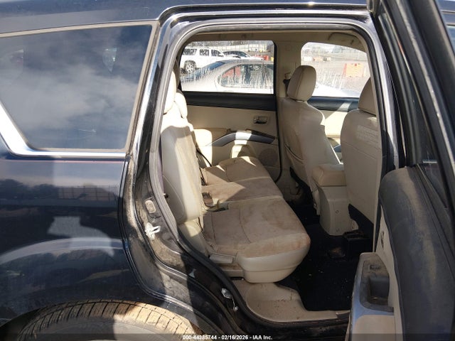 Mitsubishi Outlander Xls