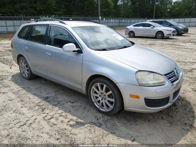 Salvage Volkswagen Jetta Image