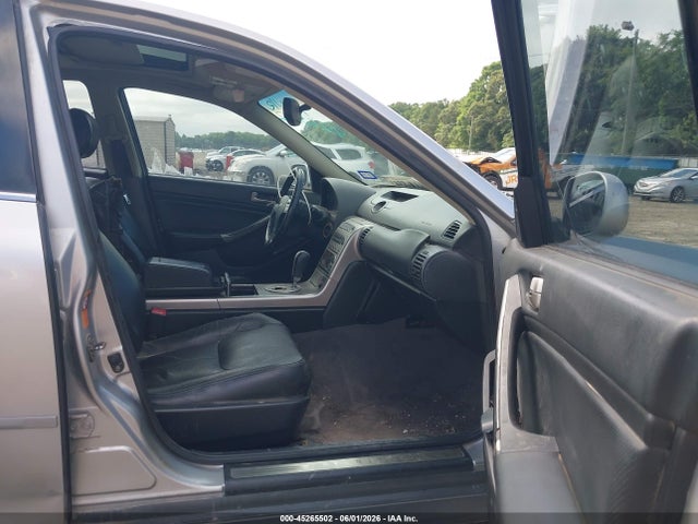 INFINITI G35 Luxury Leather
