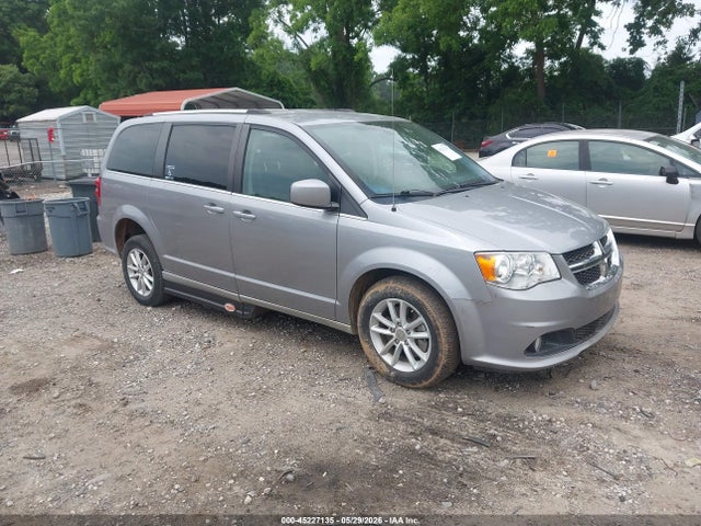Salvage Dodge Grand Caravan Image