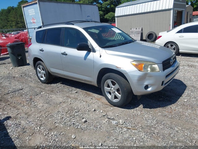 Salvage Toyota RAV4 Image