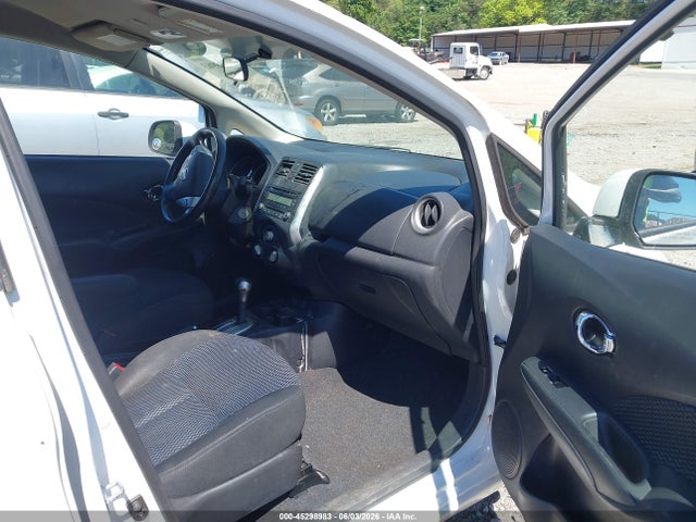 Nissan Versa Sv