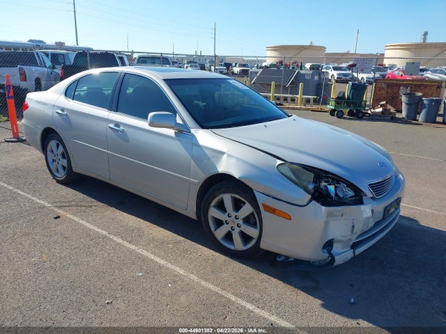 Salvage Lexus Es Image