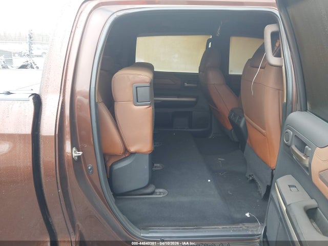 Toyota Tundra 1794 5.7l V8