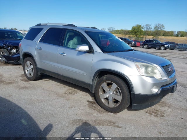 Salvage GMC Acadia Image