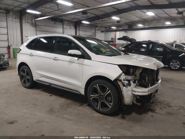 Salvage Ford Edge Image