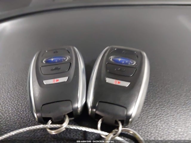 Subaru Legacy Premium