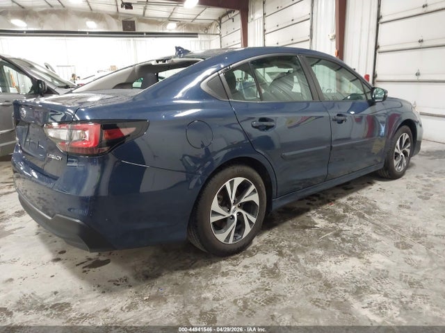 Subaru Legacy Premium