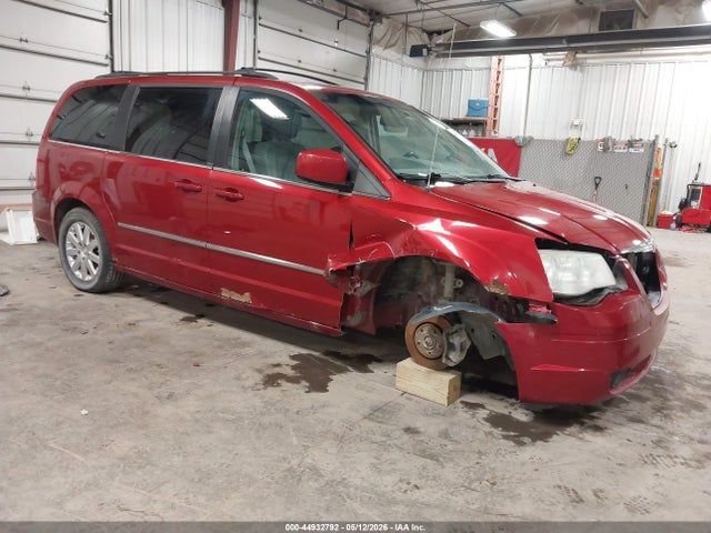 Salvage Chrysler Town & Country Image