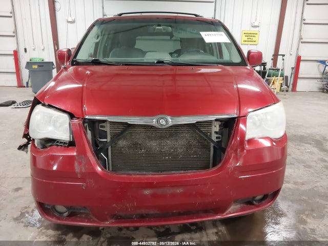 Chrysler Town & Country Touring