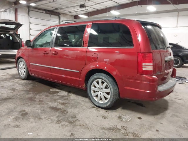 Chrysler Town & Country Touring