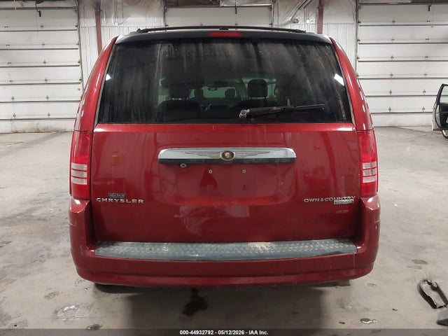 Chrysler Town & Country Touring