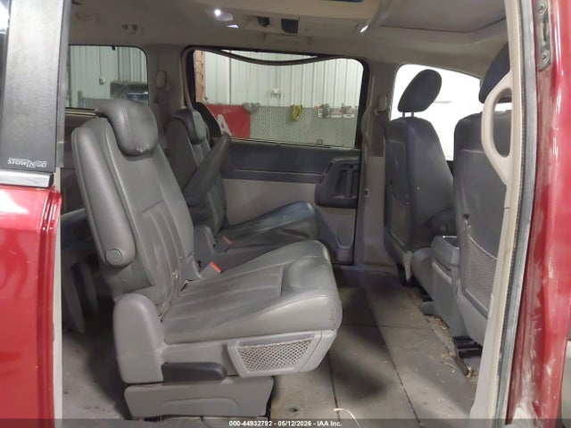 Chrysler Town & Country Touring