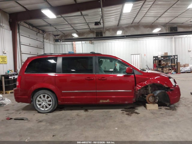 Chrysler Town & Country Touring