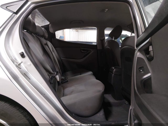 Hyundai ELANTRA Se