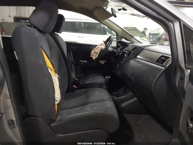 Nissan Versa 1.8s