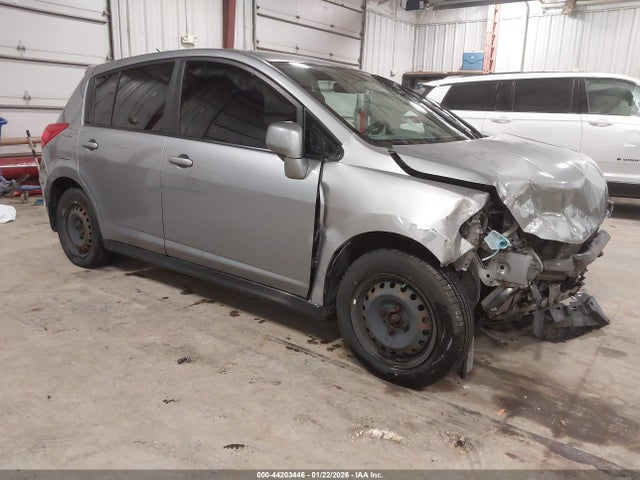 Salvage Nissan Versa Image