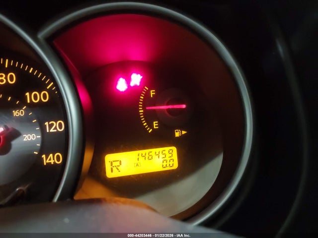 Nissan Versa 1.8s