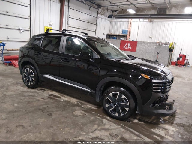 Salvage Nissan Kicks Image