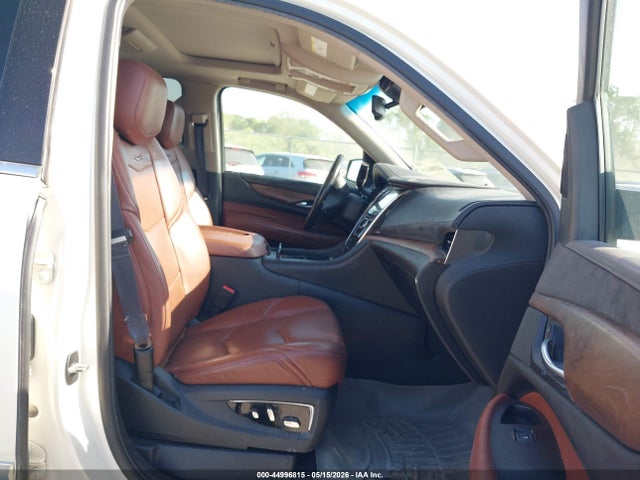Cadillac Escalade Premium