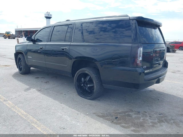 GMC Yukon Denali
