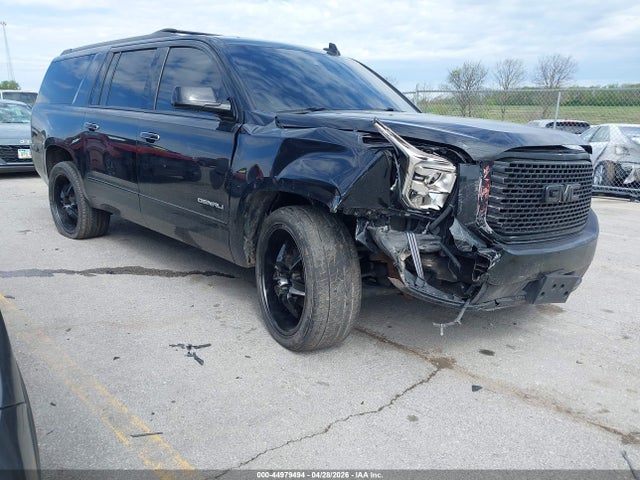 Salvage GMC Yukon Image