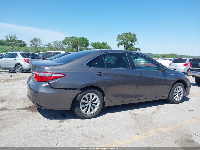 Toyota Camry Le