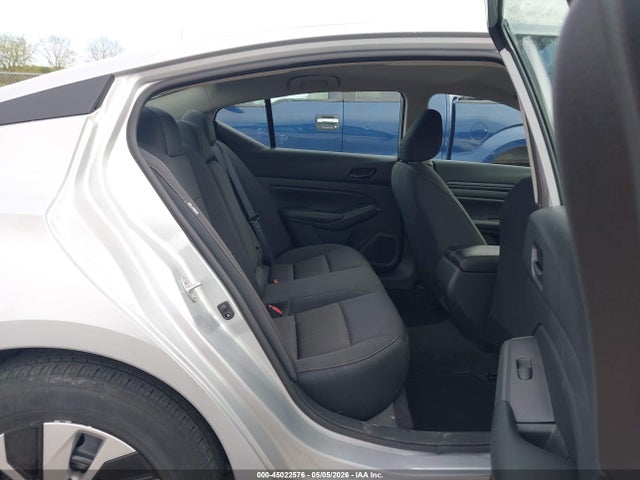 Nissan Altima S Fwd