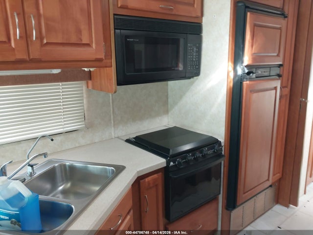 Workhorse Custom Chassis Motorhome Chassis W22