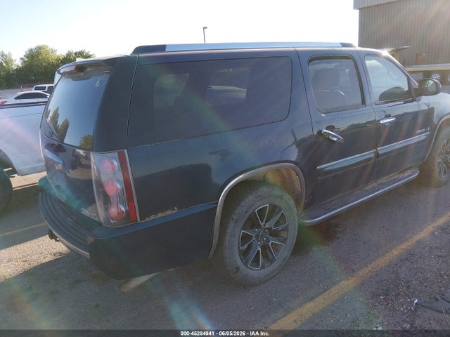 GMC Yukon Denali