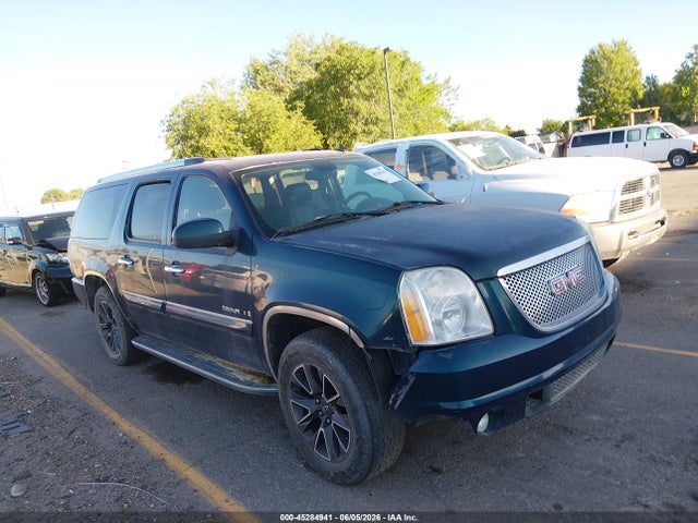 Salvage GMC Yukon Image