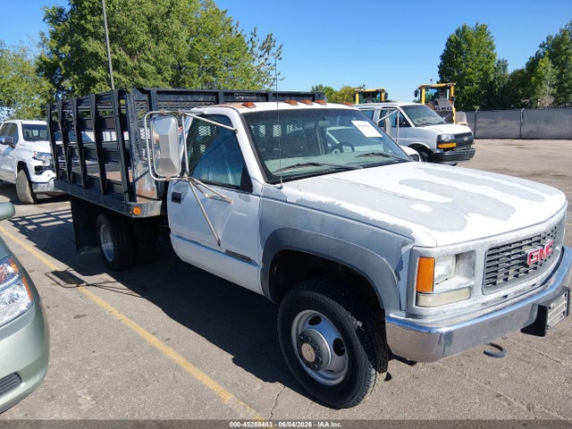 Salvage General Motors Sierra 3500 Chassis Image