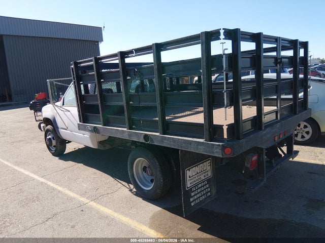 General Motors Sierra 3500 Chassis Classic Sl