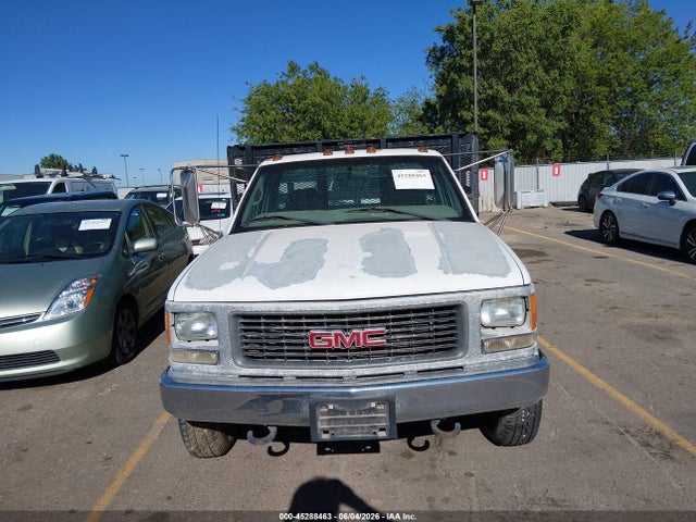 General Motors Sierra 3500 Chassis Classic Sl