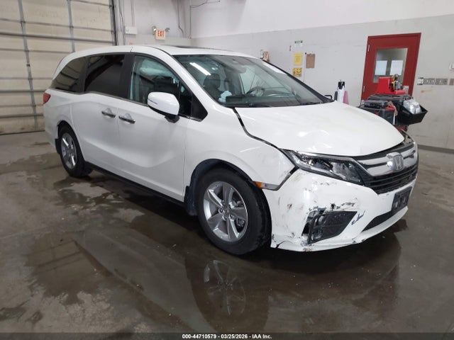 Salvage Honda Odyssey Image