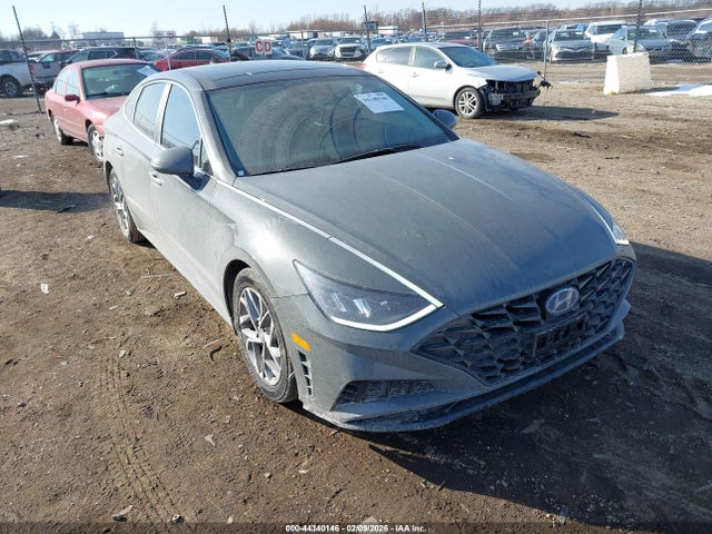Salvage Hyundai SONATA Image