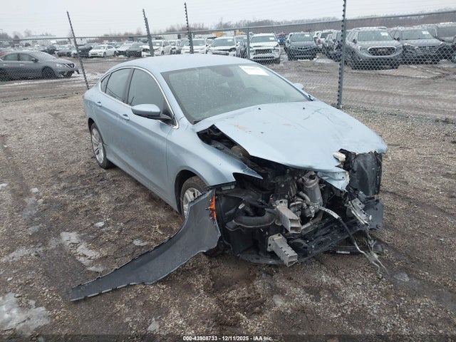 Salvage Chrysler 200 Image