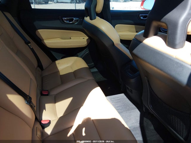 Volvo XC60 T5 Momentum