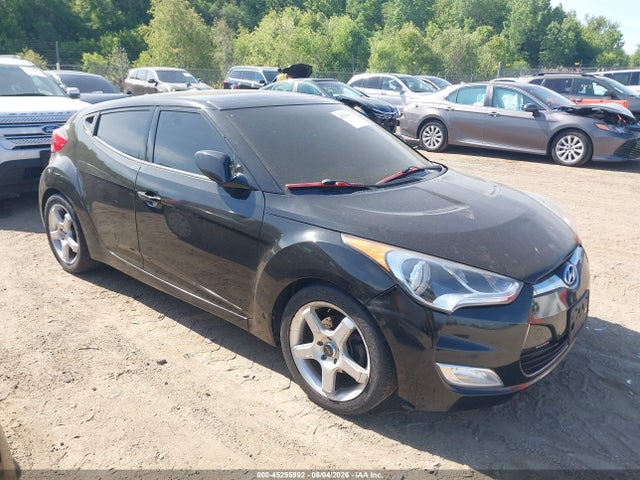 Salvage Hyundai VELOSTER Image