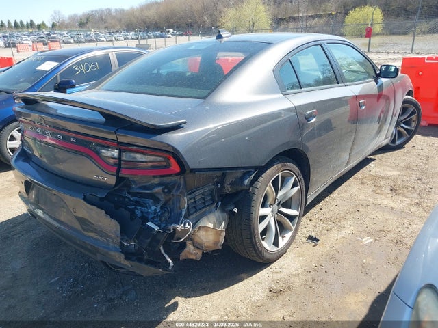 Dodge Charger Sxt