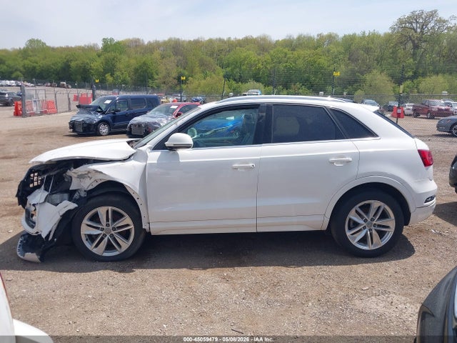Audi Q3 2.0t Premium