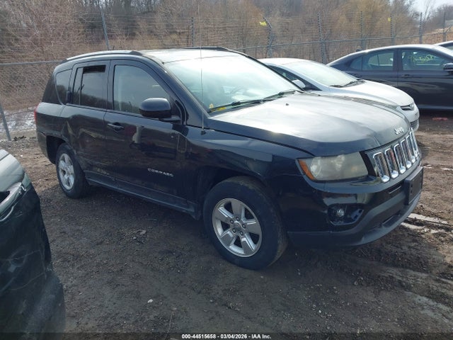 Salvage Jeep Compass Image
