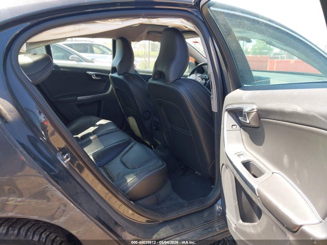 Volvo S60 T6