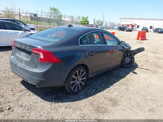 Volvo S60 T6