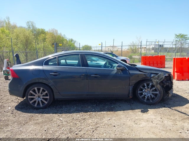 Volvo S60 T6