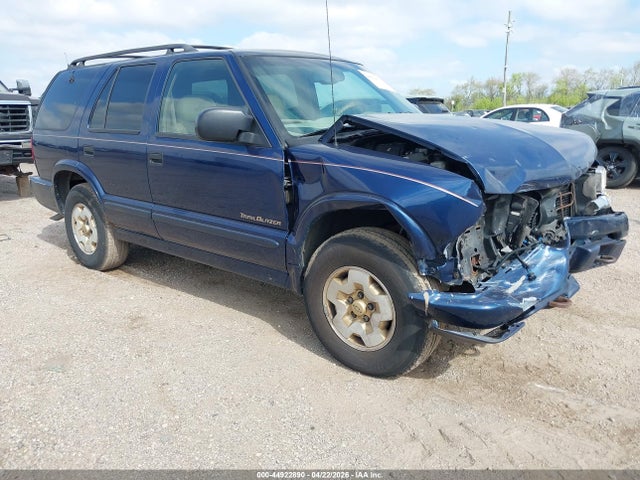 Salvage Chevrolet Blazer Image